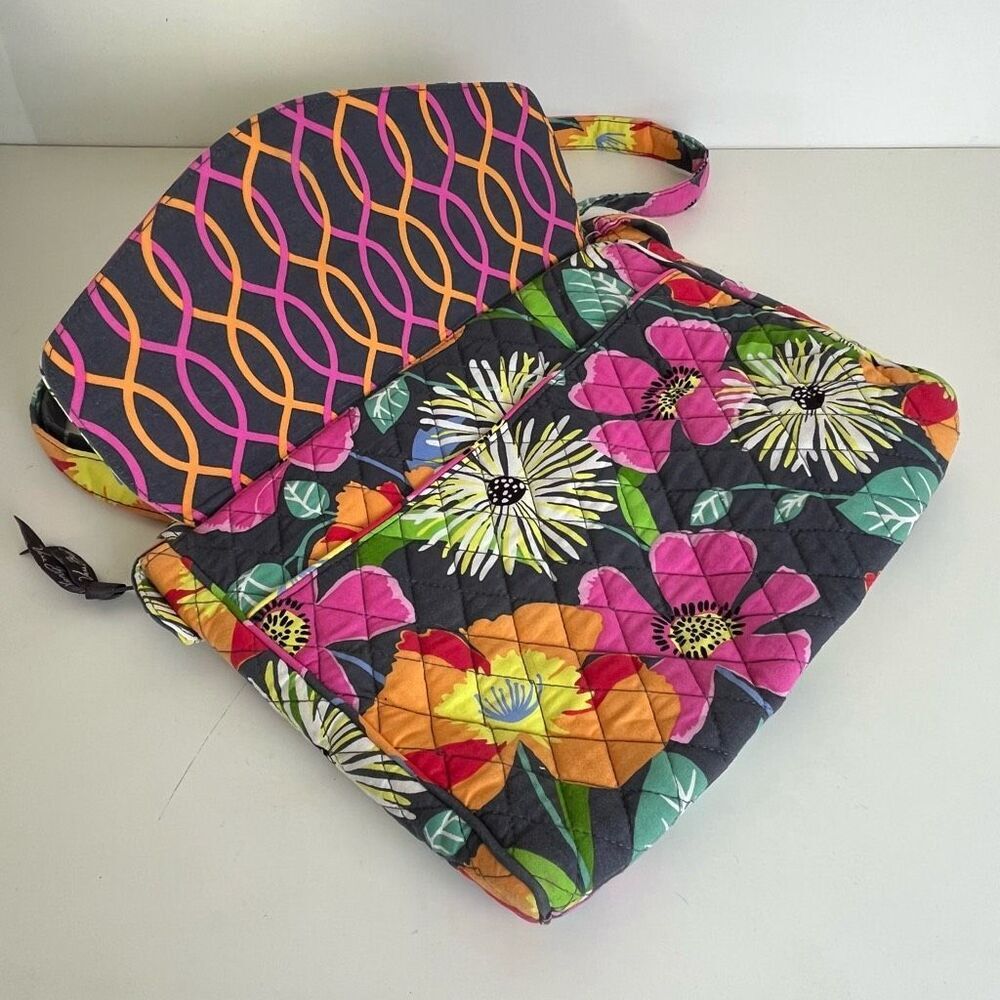 Vera Bradley Jazzy Blooms Tablet iPad Hipster Crossbody Floral Retired Pattern - Picture 4 of 9